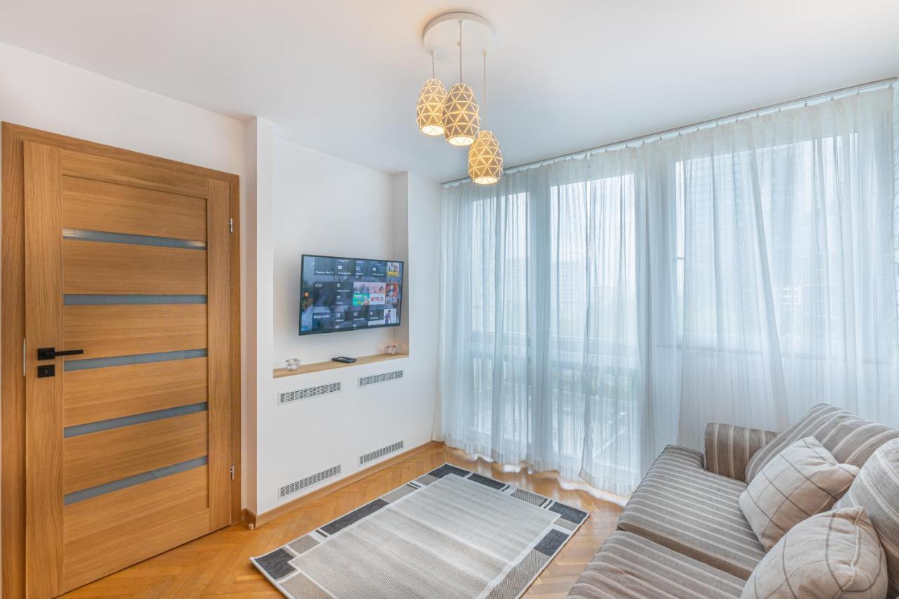 Apartment Strict Warsaw Center - Metro,Free Parking Екстер'єр фото