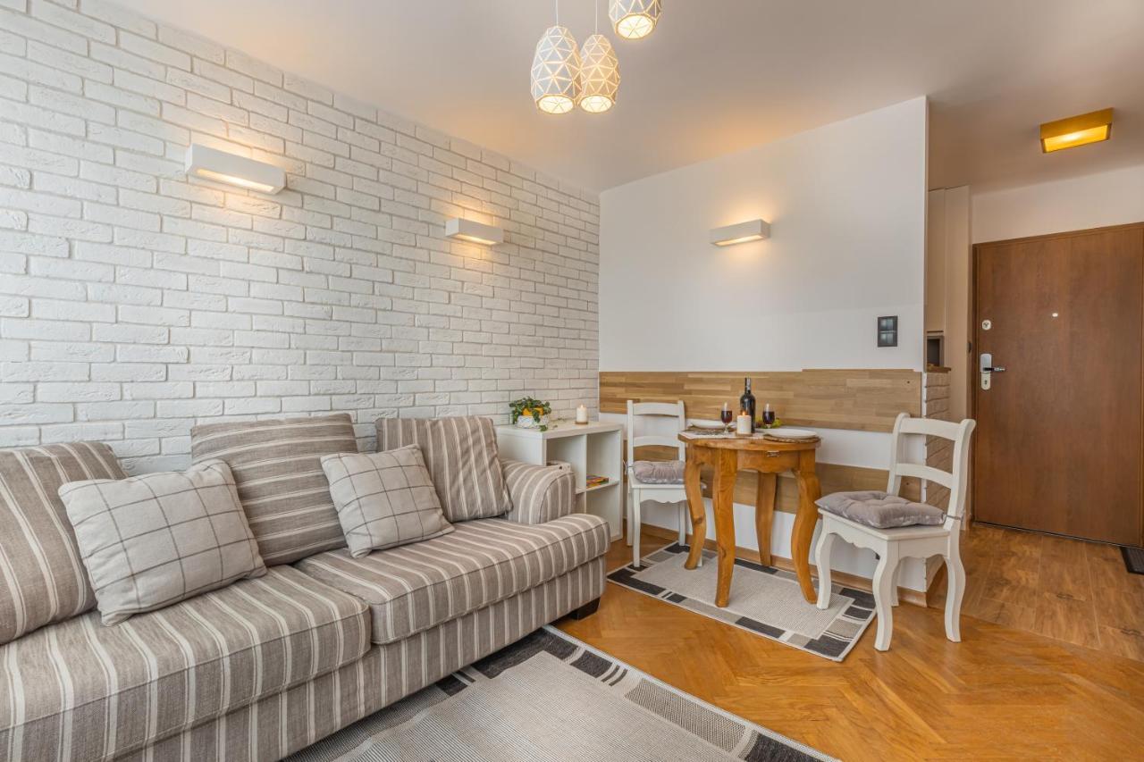 Apartment Strict Warsaw Center - Metro,Free Parking Екстер'єр фото