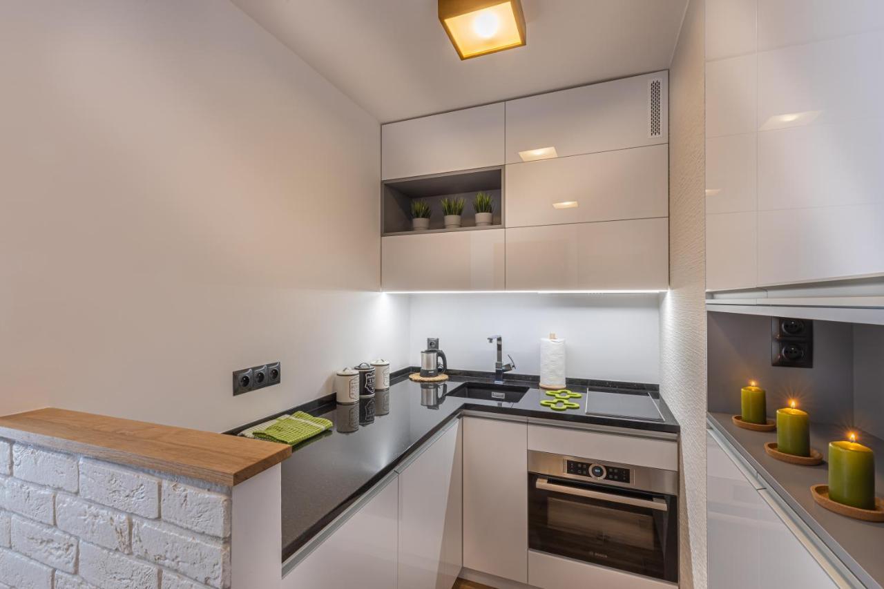 Apartment Strict Warsaw Center - Metro,Free Parking Екстер'єр фото