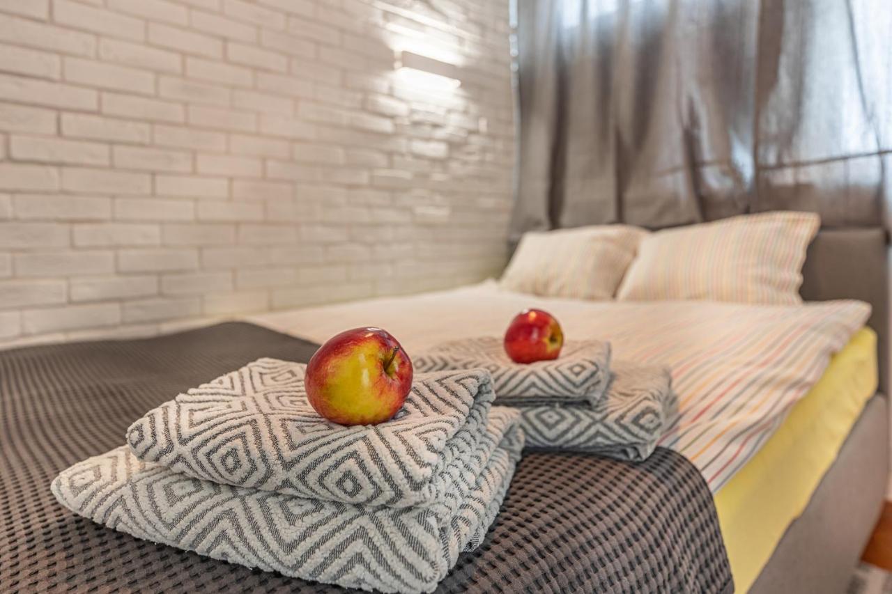 Apartment Strict Warsaw Center - Metro,Free Parking Екстер'єр фото