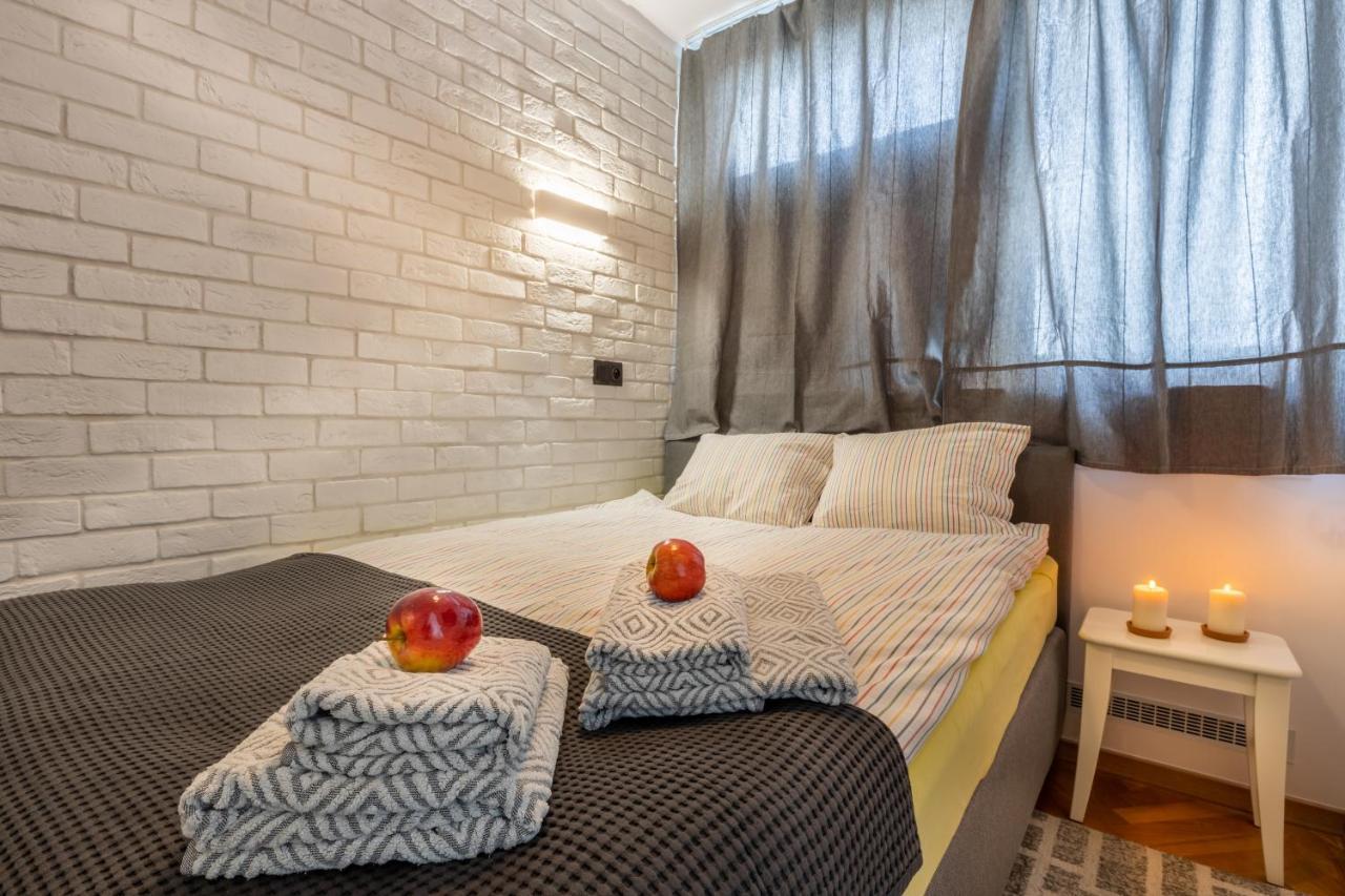 Apartment Strict Warsaw Center - Metro,Free Parking Екстер'єр фото