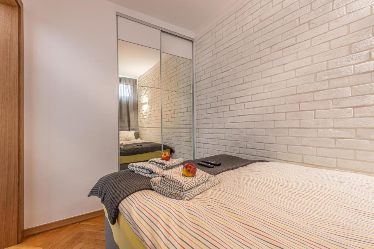 Apartment Strict Warsaw Center - Metro,Free Parking Екстер'єр фото
